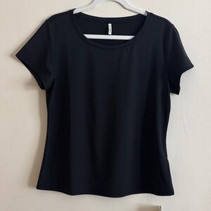 HALARA Black Short Sleeve Tee